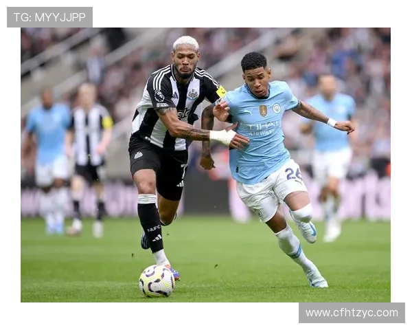 哈兰德领衔曼城锋线新纪元 全面解析他的进攻方式与球队影响力 哈兰德领衔曼城锋线新纪元 全面解析他的进攻方式与球队影响力