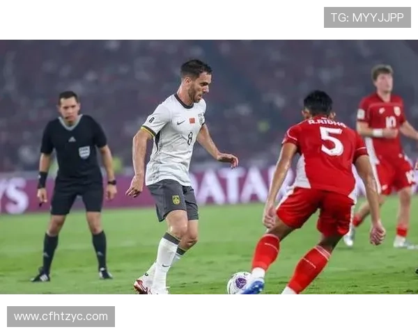 欧洲豪门激战世界杯预选赛国足新帅亮相引发球迷热议转会市场暗流涌动